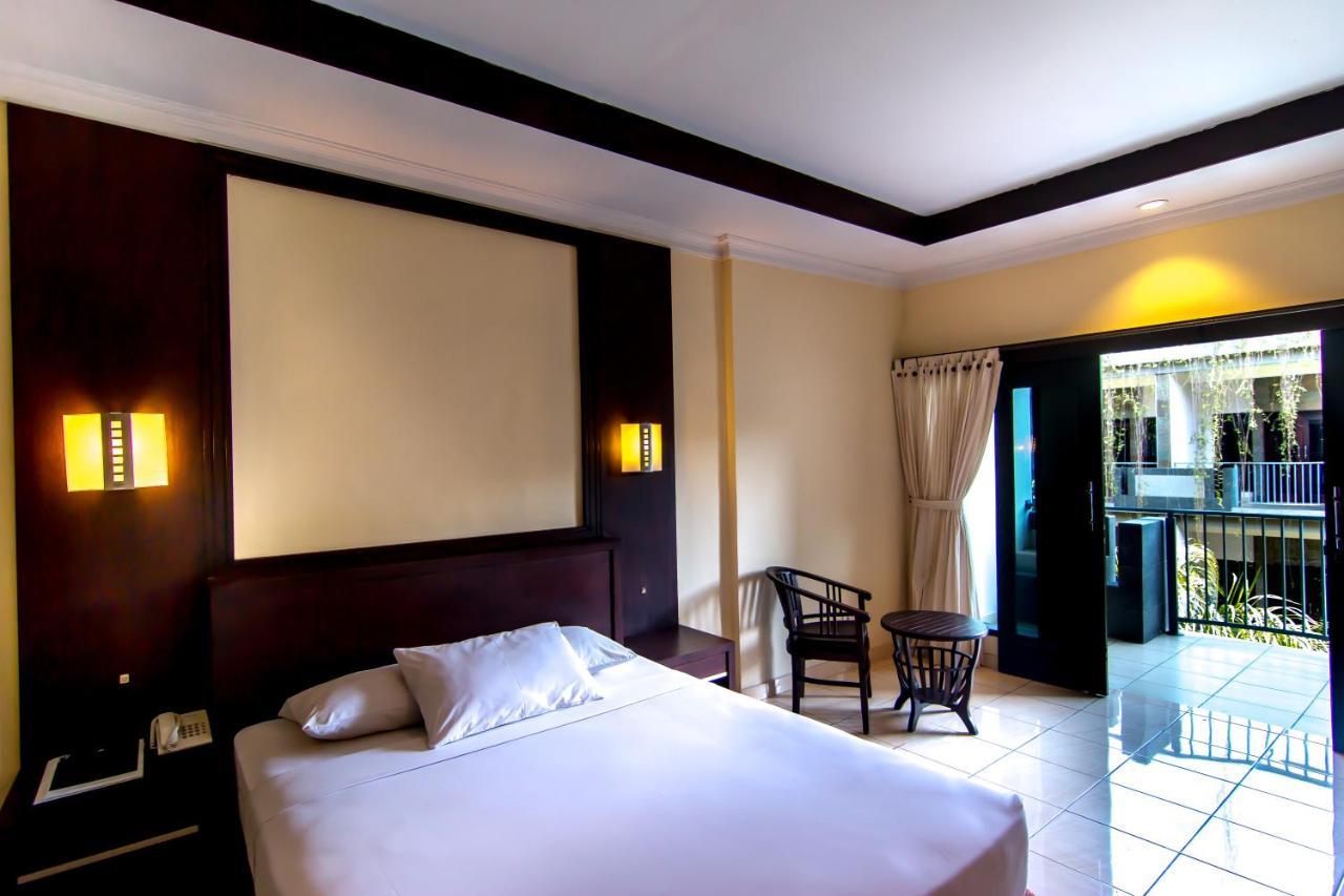 Champlung Mas Hotel Legian Экстерьер фото