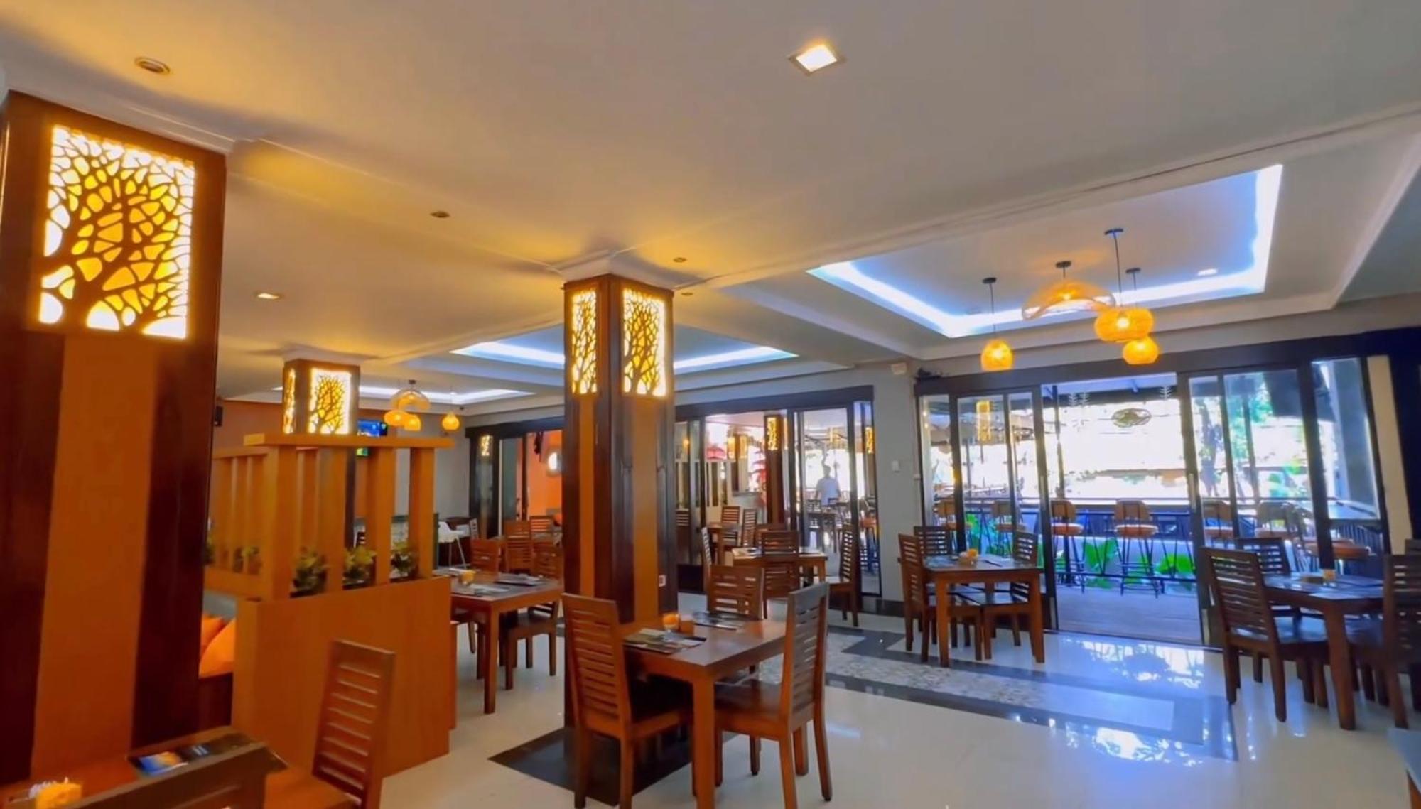 Champlung Mas Hotel Legian Экстерьер фото