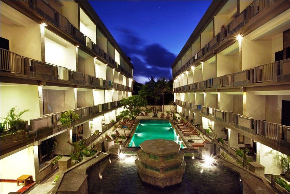 Champlung Mas Hotel Legian Экстерьер фото