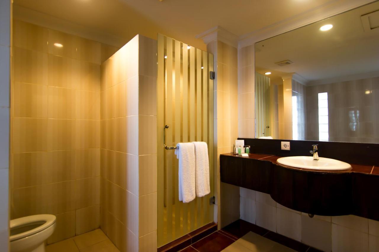Champlung Mas Hotel Legian Экстерьер фото